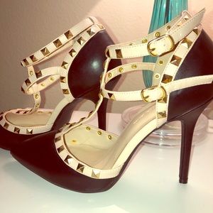 Sexy Gold-Studded Heels